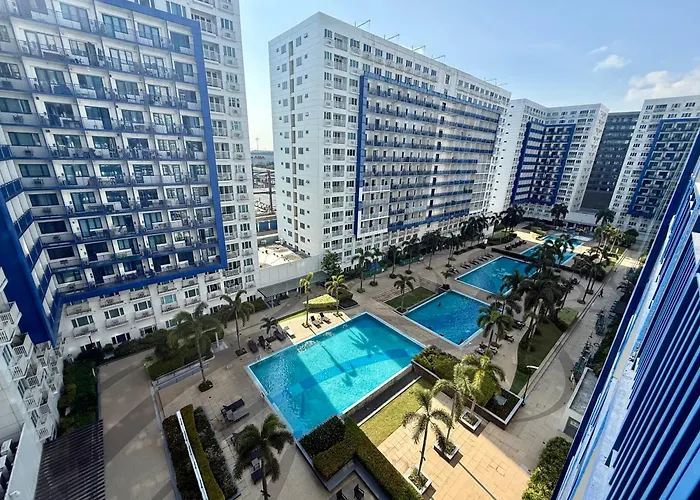 Sea Residences - Modern 1br With Pool View Near Moa & Airport *