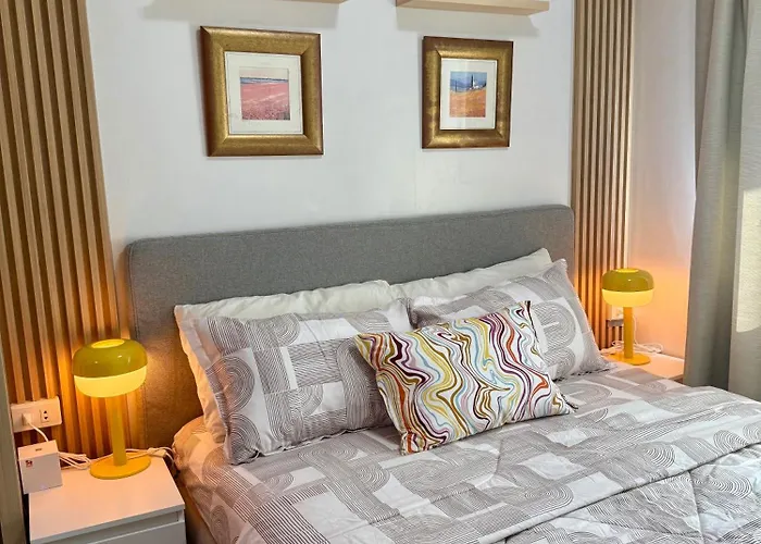 Sea Residences - Modern 1br With Pool View Near Moa & Airport *