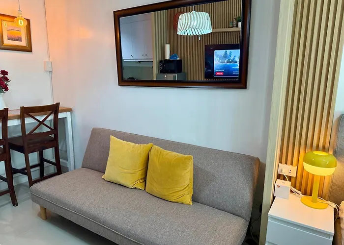 Sea Residences - Modern 1br With Pool View Near Moa & Airport Apartment