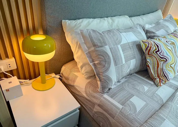 Sea Residences - Modern 1br With Pool View Near Moa & Airport Apartment *
