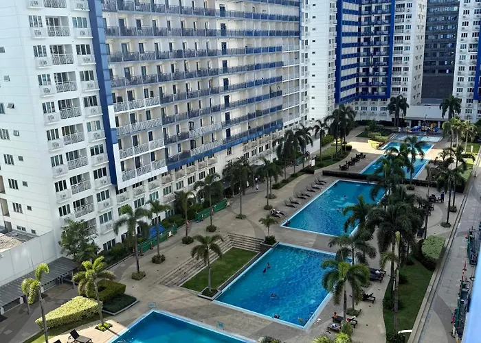 Apartment Sea Residences - Modern 1br With Pool View Near Moa & Airport